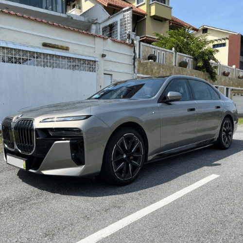 BMW i7